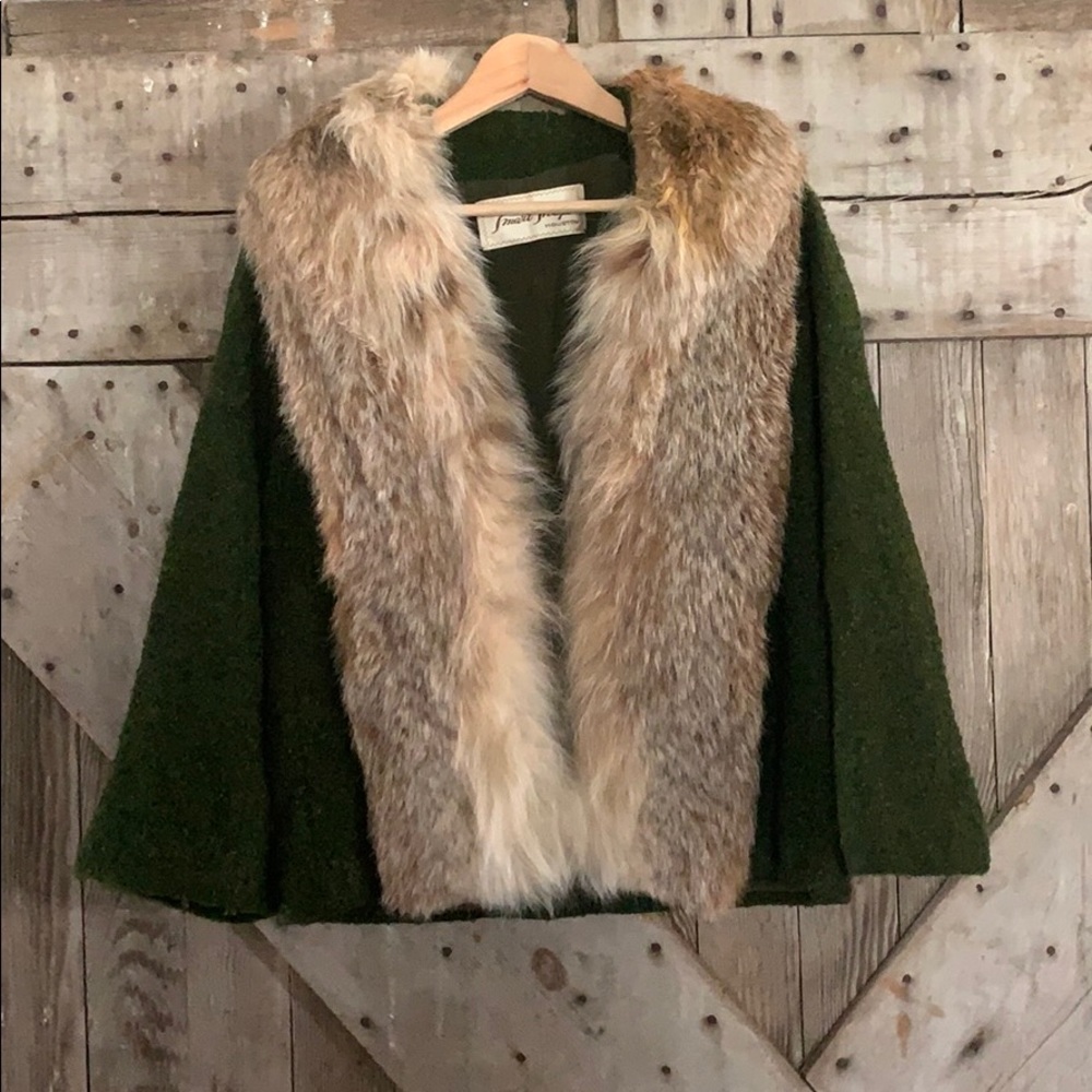Short vintage fur collar coat
